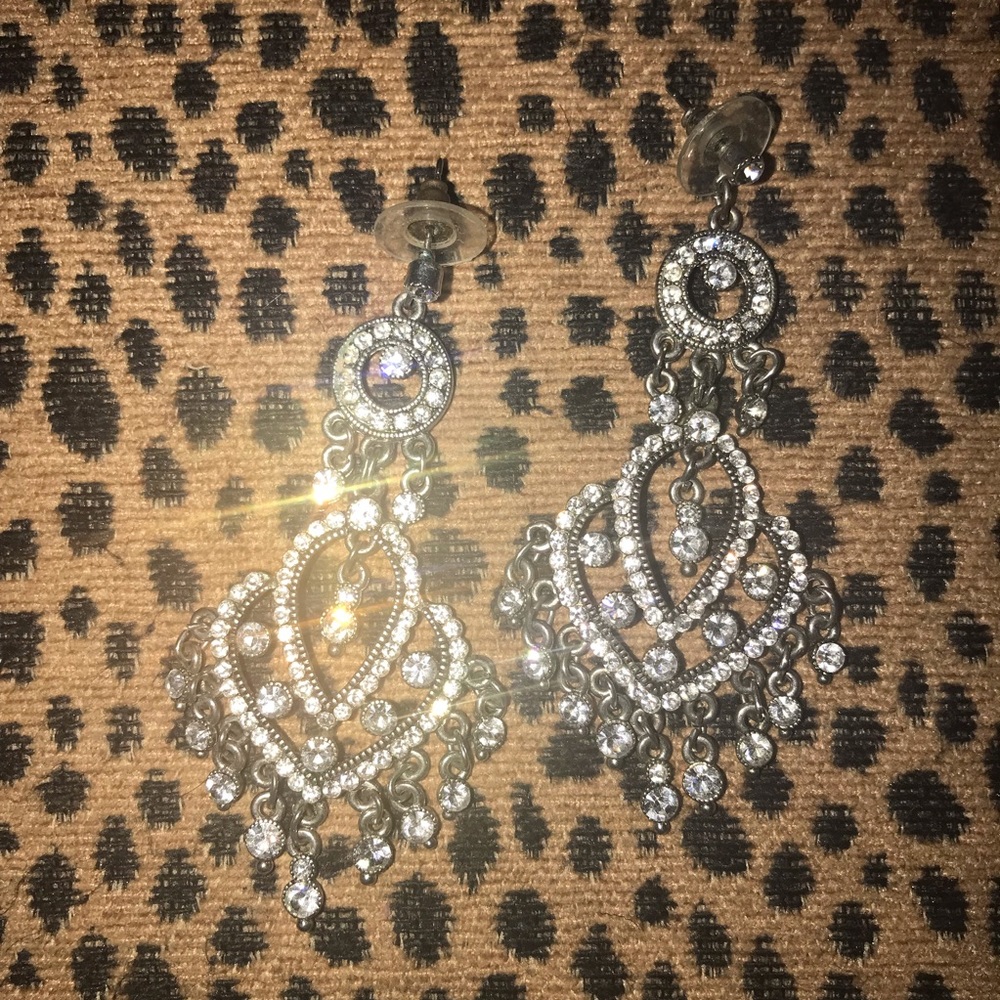 Chandelier earrings